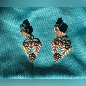 10K Elegant Black Hills Gold Tri Color Leaf Earrings